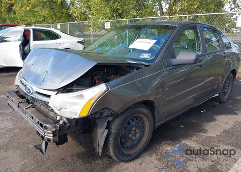 2010 Ford Focus S из США, поврежденный, VIN 1FAHP3EN7AW285238